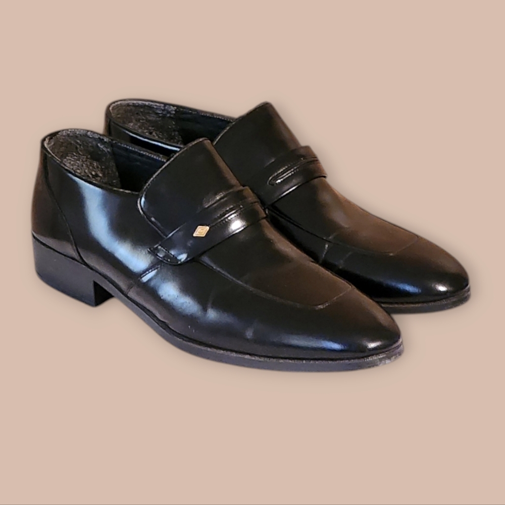 Men Vintage Leather Black Loafers By Golden Shoe size EU41 US8